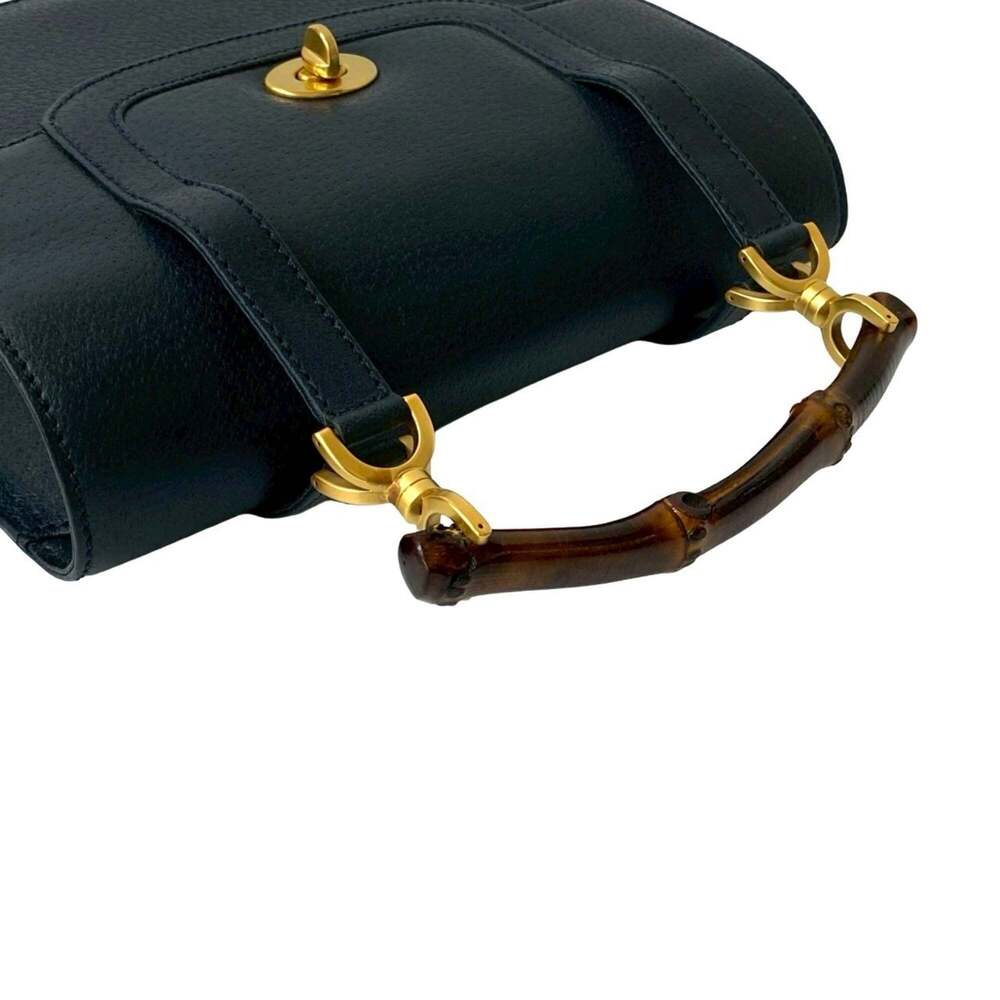 GUCCI Authentic Blue Leather Bamboo Shoulder Bag - Picture 4 of 10